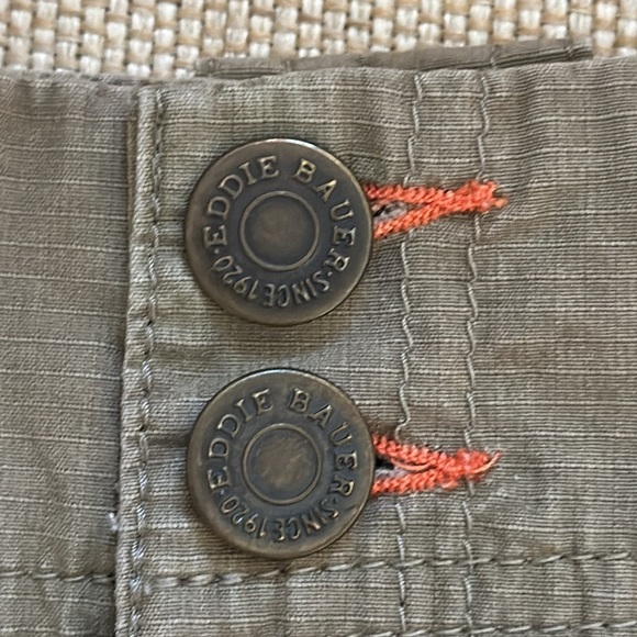 Eddie Bauer Mercer Fit Camp Shorts Khaki Shorts Women’s Rip Stop - Picture 8 of 13